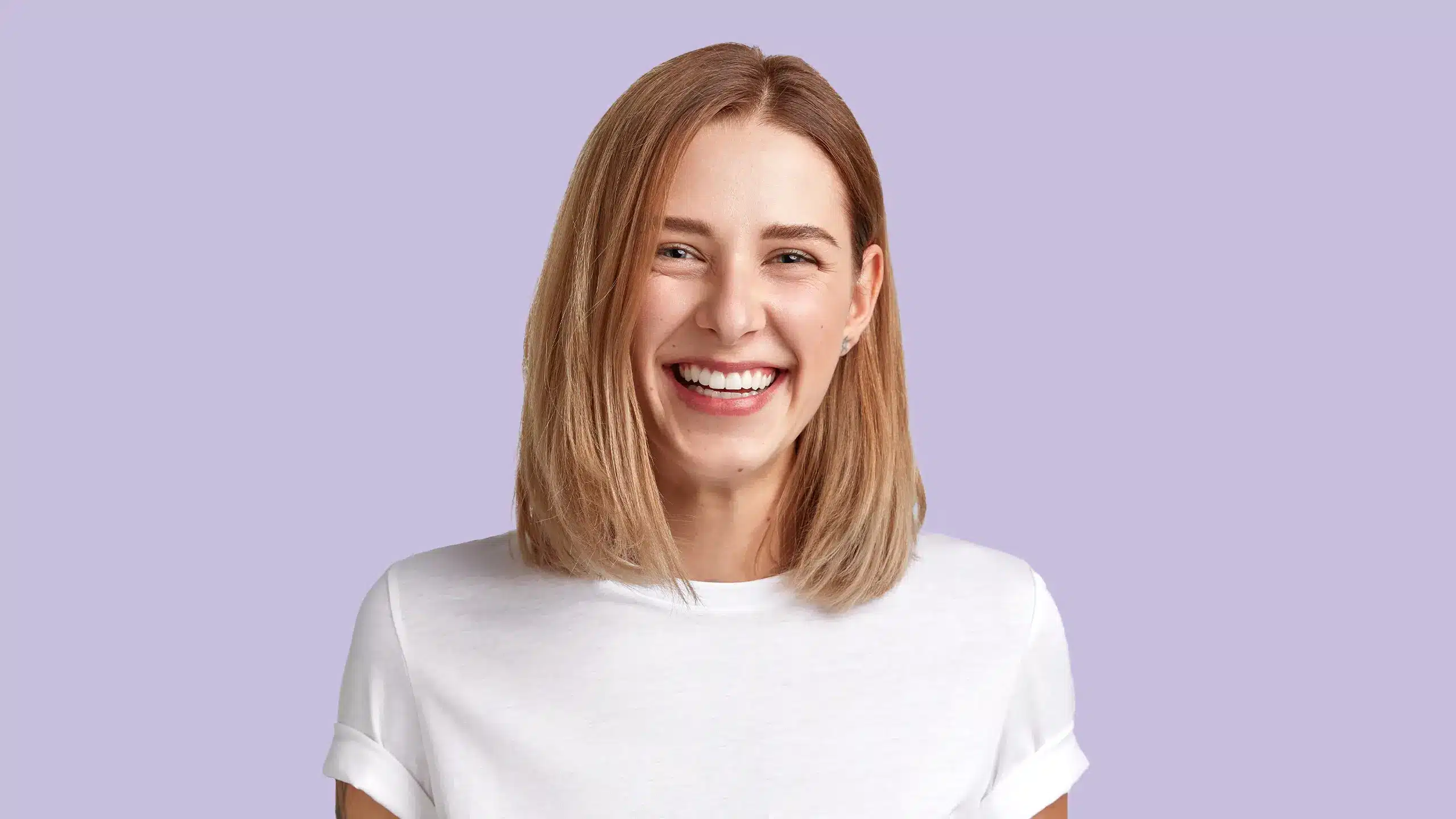 blankweiss - In Notfällen für Sie da - lächelnde Frau